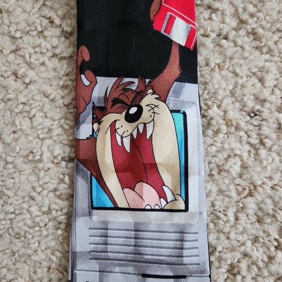 Vintage Looney Tunes Tazmanian Devil TAZ Computer Silk Tie - Picture 2 of 4